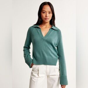 Women’s Abercrombie & Fitch Notch-Neck Sweater
